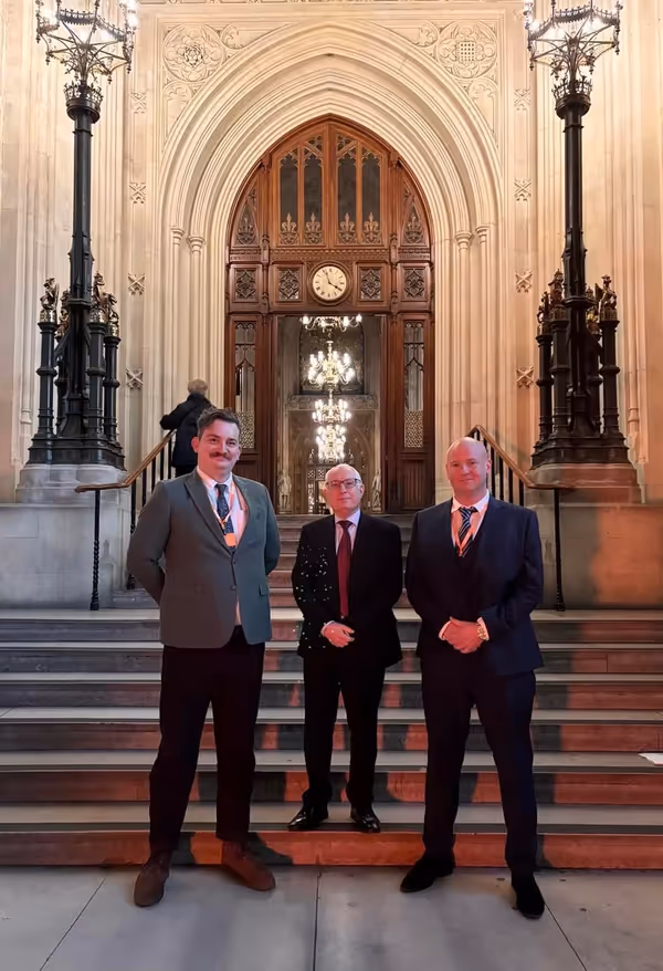 Labour MP met with ‘drink driving’ sab reportedly charged with criminal damage